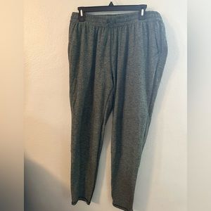 XL Outdoor Voices Sunday Sweatpants in Hunter
